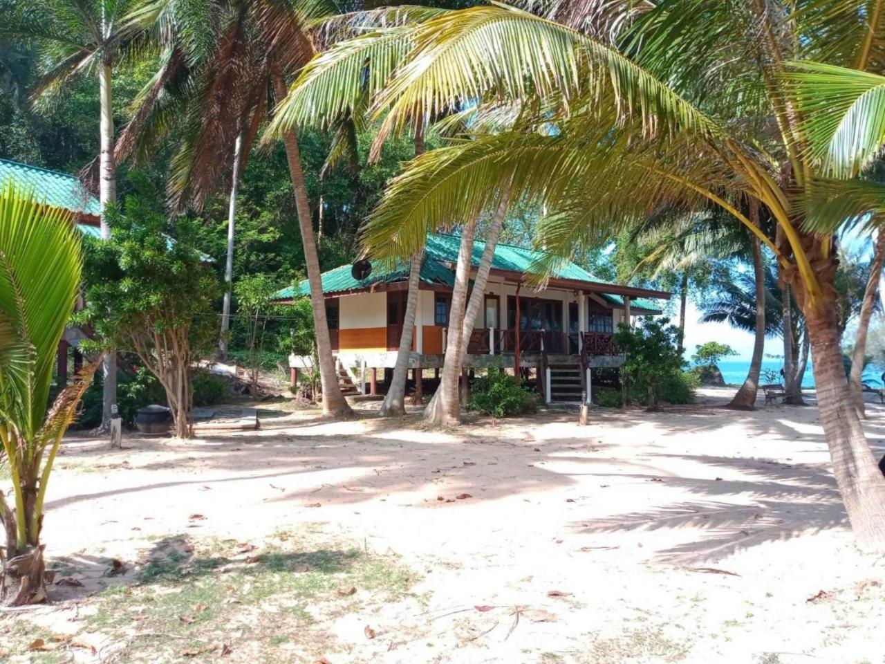 Koh Talu Island Resort Bang Saphan Noi Exterior photo